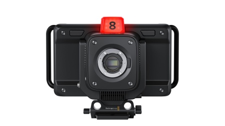Blackmagic Studio Camera 4K Plus кинокамера